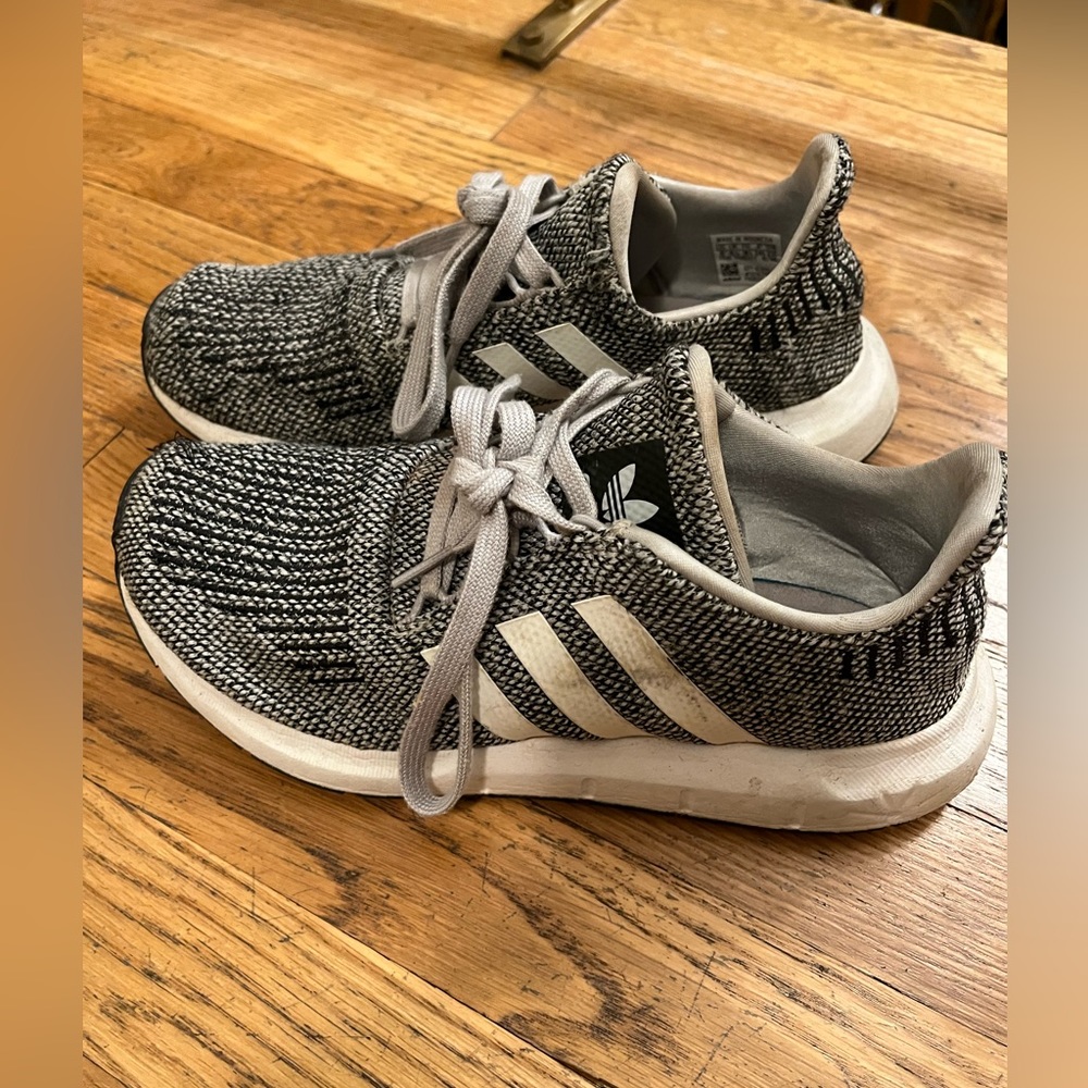 Adidas unisex running shoes size 6